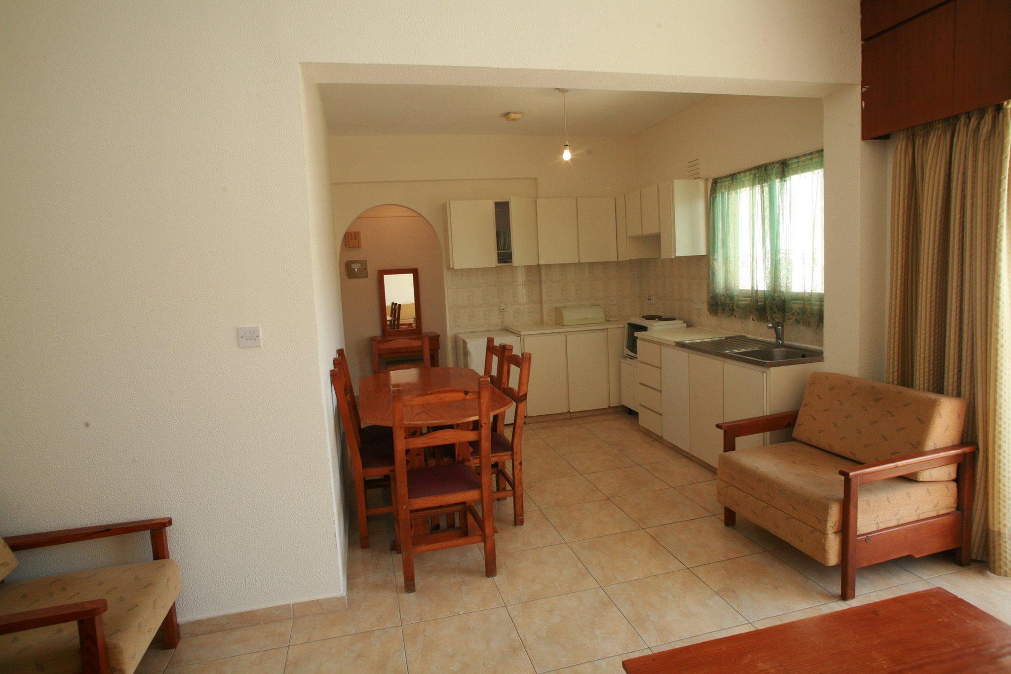 New York Plaza Hotel Apartments Paphos Exterior photo