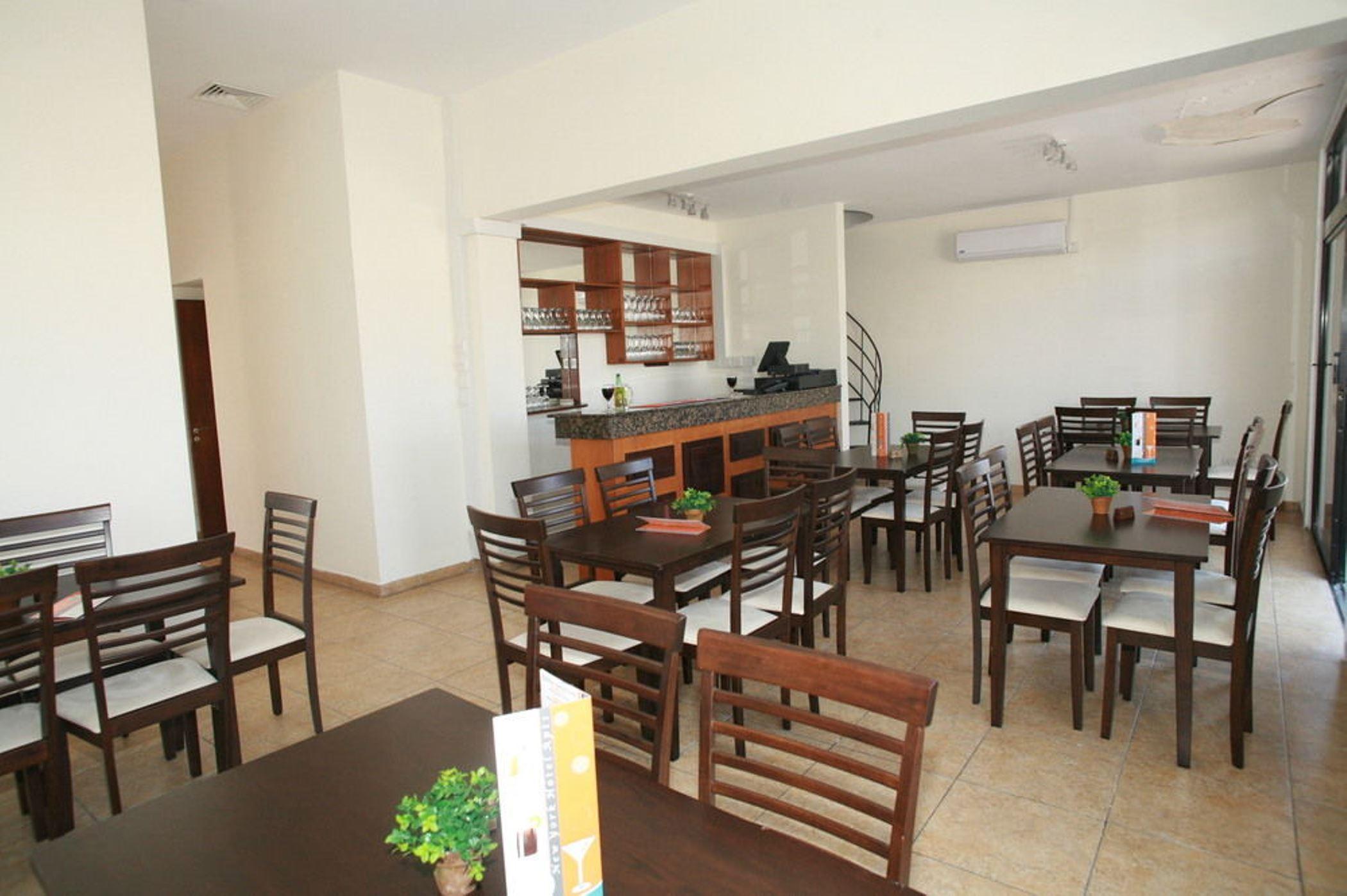 New York Plaza Hotel Apartments Paphos Exterior photo